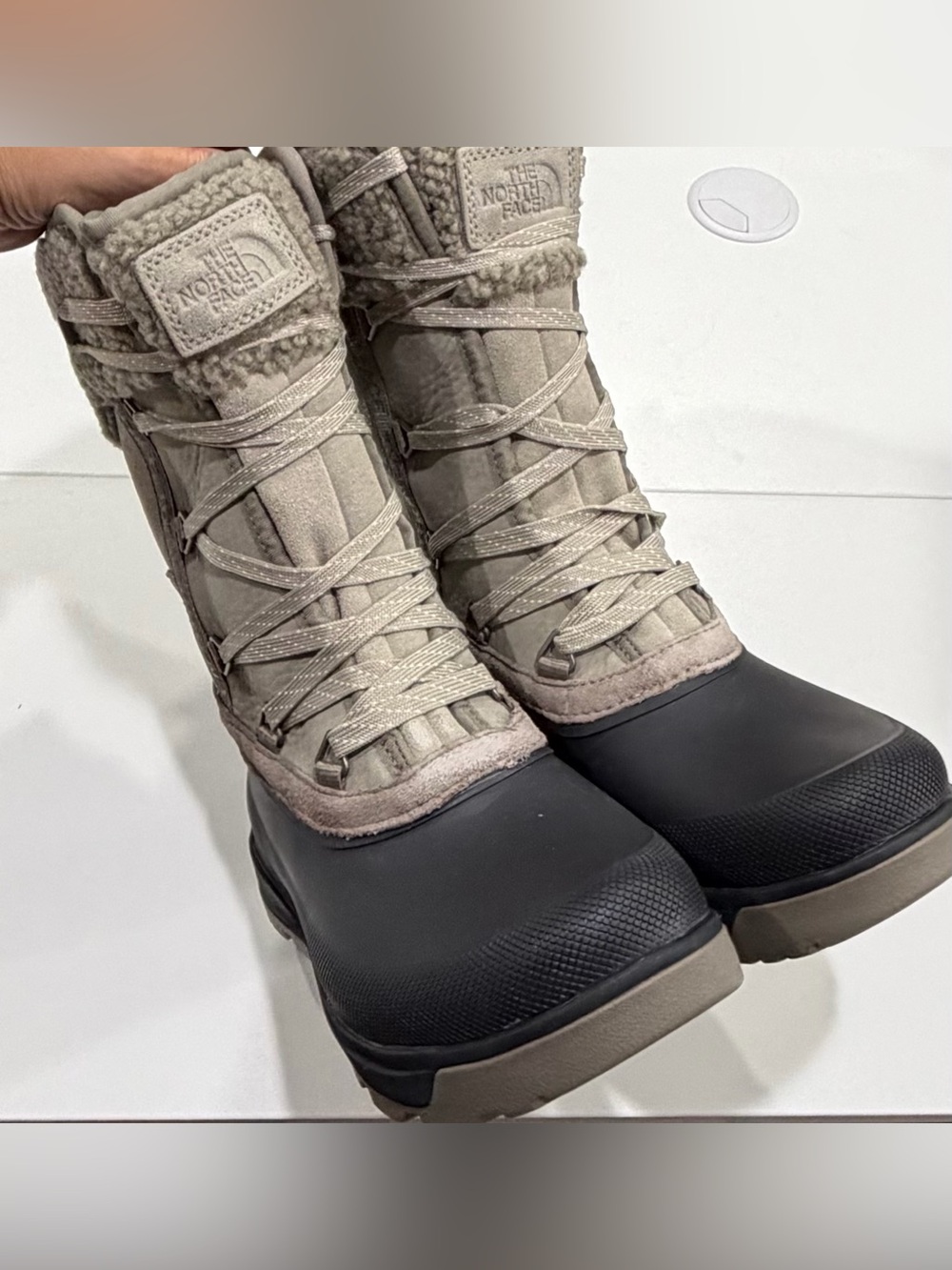 The North Face Women's 7.5 Shellista VI Mid Boots Leather Clay Grey NWT Snow